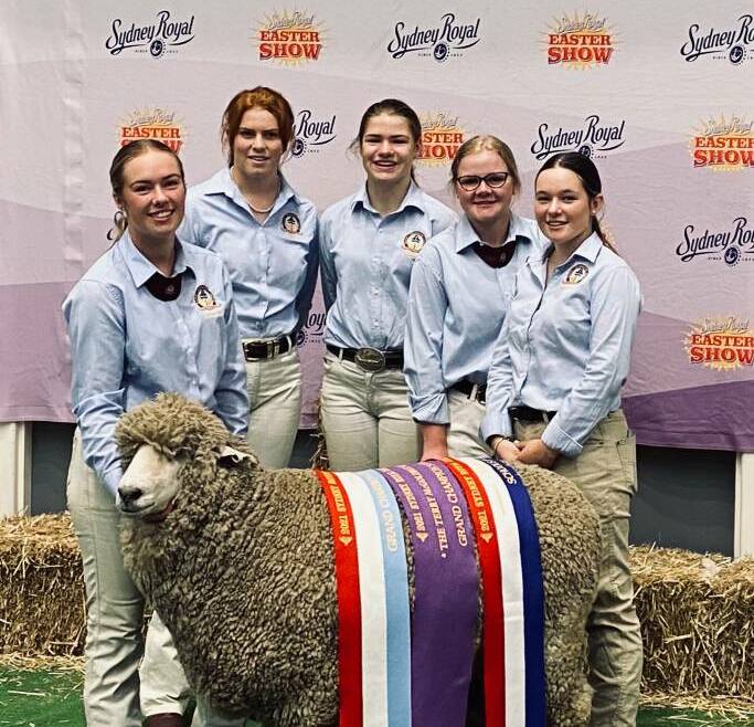 Jessica Sharman, Claire Pettit, Hannah Smith, Emma Page and Monique Sharman with Trinity Dixie. Picture: Supplied 