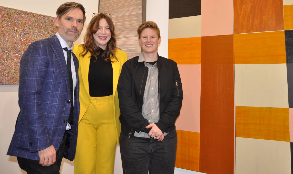 2022 Goulburn Art Award winner Emma Beer (right) with judge Danny Lacy and Goulburn Regional Art Gallery director Yvette dal Pozzo. Photo by Louise Thrower.