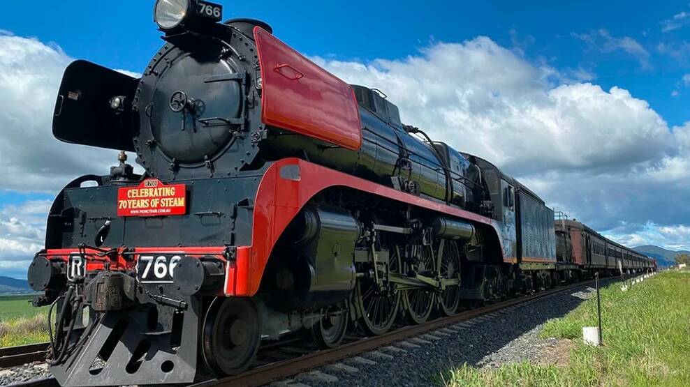 The R766 steam train runs on oil instead of coal. Picture by The Picnic Train. 