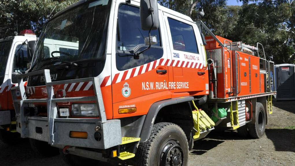 Firefighters contain fire on Sapphire Road, Biala
