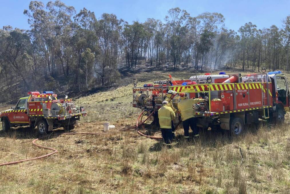 Crews on the scene of a grass fire off Oallen Ford Road, Windellama on Sunday. Picture by Windellama RFS.