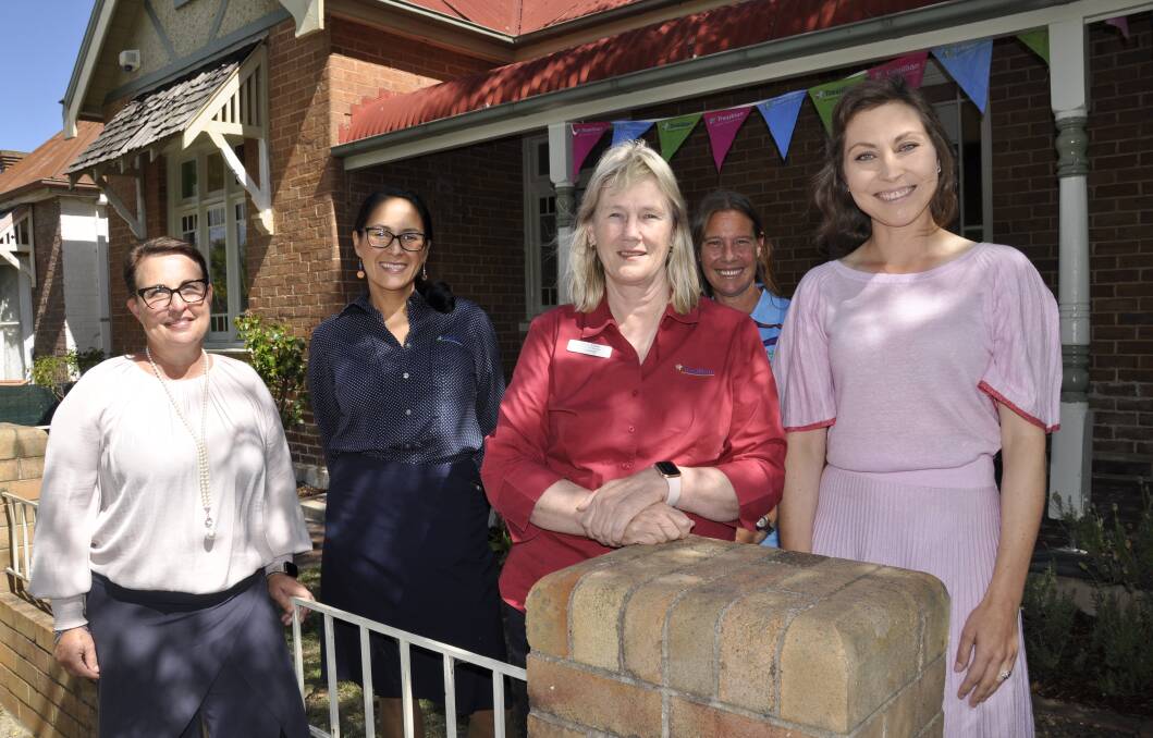 Stephanie Trethewey (right) with Tresillian nurse unit manager, Kerry Ennis (second left) , Upper Lachlan Shire councillor Jo Marshall (right) and Tresillian staff, Julie Wigmore and Trish Rodriguez. Picture by Louise Thrower.