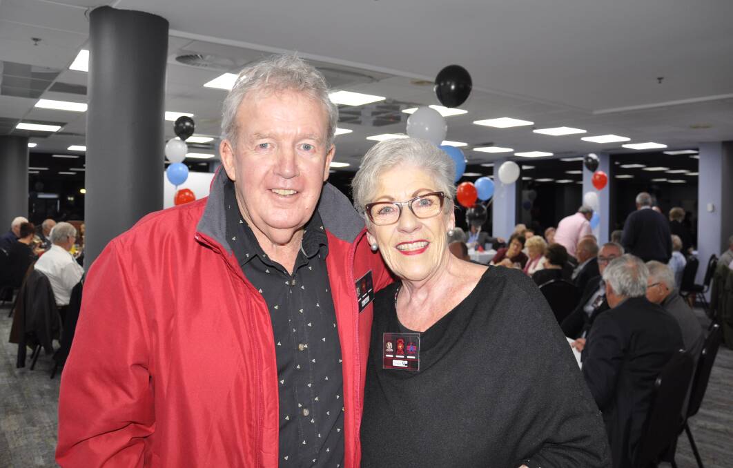 Paul Wales and sister, Donna, are helping to organise a reunion of Goulburn's catholic schools this month. They are pictured at last year's reunion. Picture by Louise Thrower.