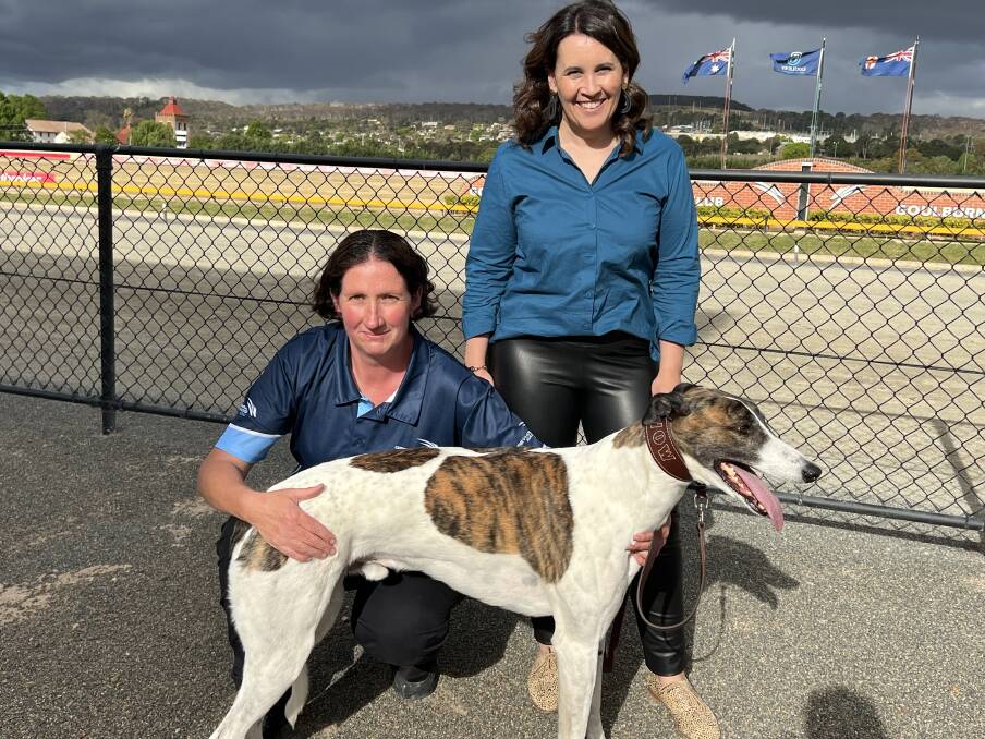 Danielle Matic and champion sprinter Wow meet new GRNSW board member Louise Wakefield. Picture supplied
