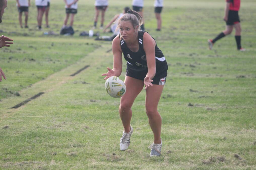 Passing: Sophie Broadhead will lead the Stallions this weekend as they aim for a grand final berth at the Goulburn Workers Arena. Photo: Zac Lowe.