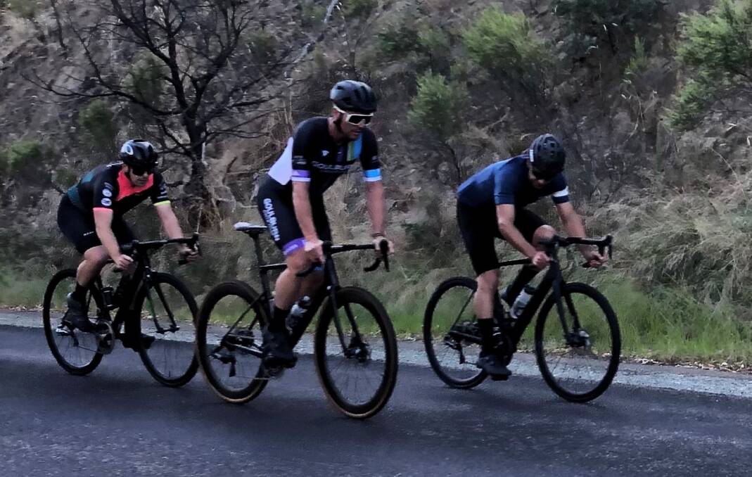 In battle: Andy Cartwight, Robbie Dorsett and Jason McLaughlin stay close during Wednesday's race. Photo: Supplied.