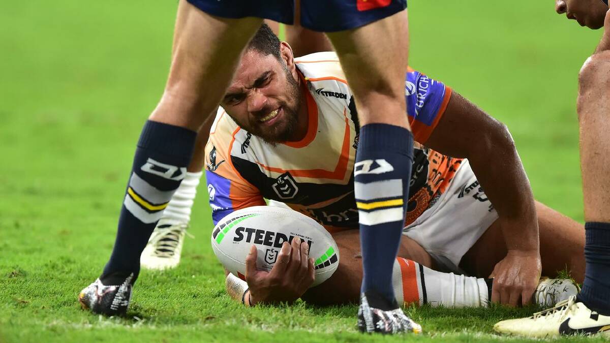 Isaiah Papali'i is set to return from an ankle injury on Friday. (Scott Radford-Chisholm/AAP PHOTOS)