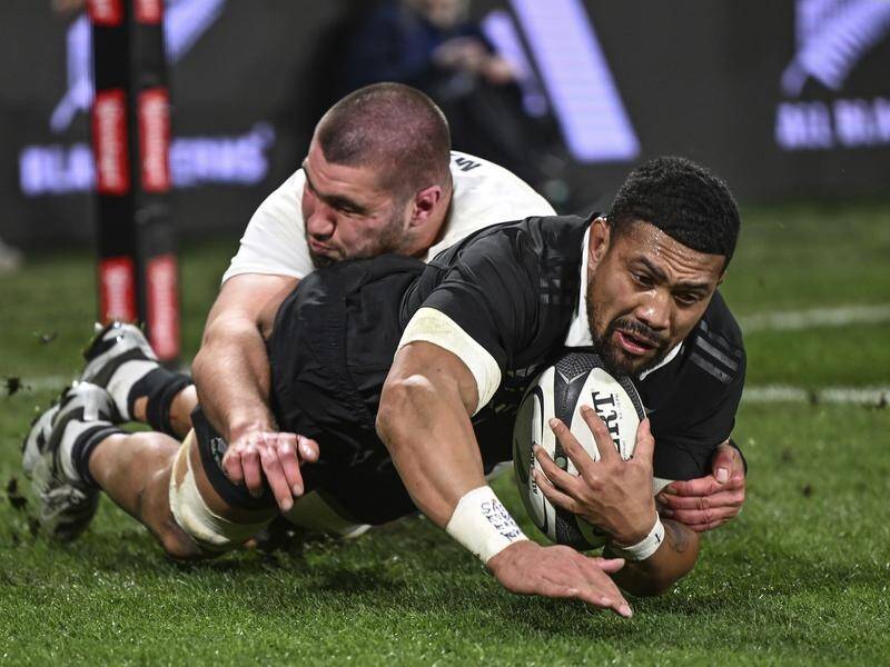 Ardie Savea scored a try in New Zealand's thrilling one-point win over England in Dunedin. (AP PHOTO)