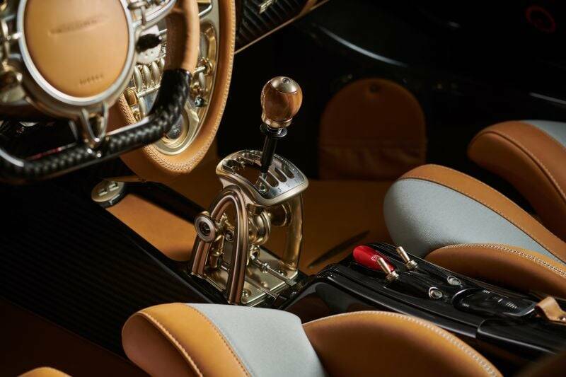 Pagani finally gives its ageing hypercar a manual transmission