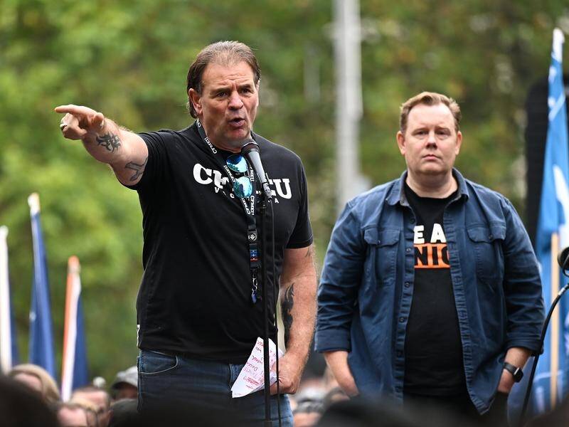 John Setka (left) resigned suddenly as head of the CFMEU in Victoria, citing false allegations. (James Ross/AAP PHOTOS)