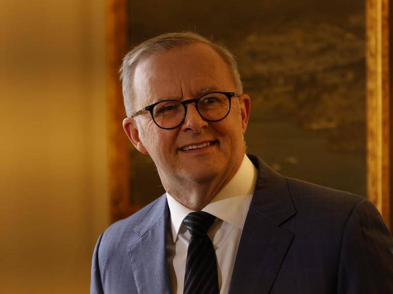 Anthony Albanese says the solicitor-general's advice on the voice will be made "very clear". (Rob Blakers/AAP PHOTOS)
