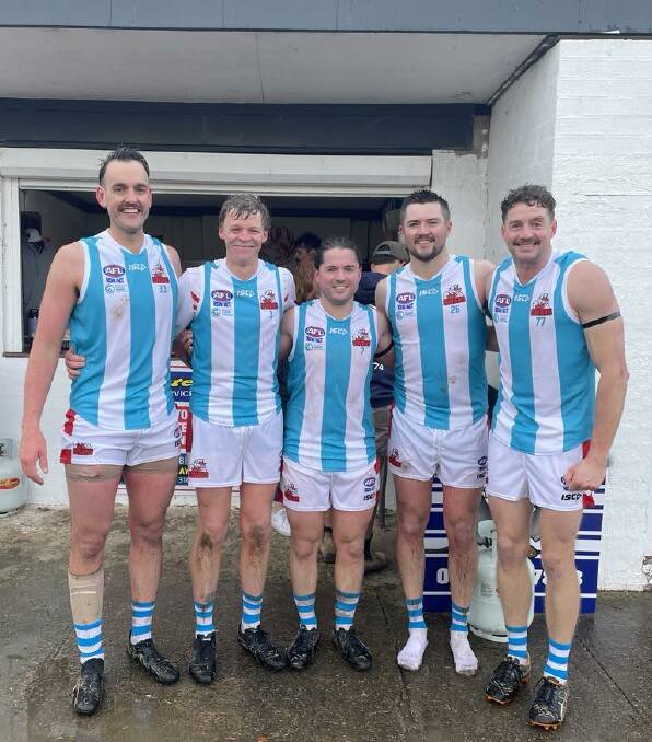 A few of Swans in the the Ovarian Cancer Round jersey. Picture by Burney Wong. 
