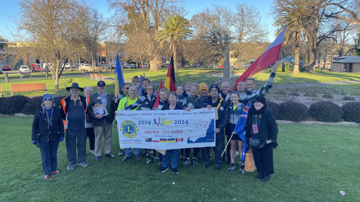 Lions Charity Run participants and Goulburn Mulwaree Councillors. Picture by Burney Wong. 